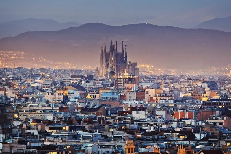 Barcelona: co zobaczyć i jak zaplanować udaną podróż