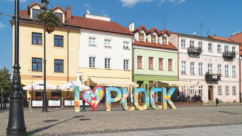 Płock na weekend: atrakcje, historia i relaks w jednym wyjeździe